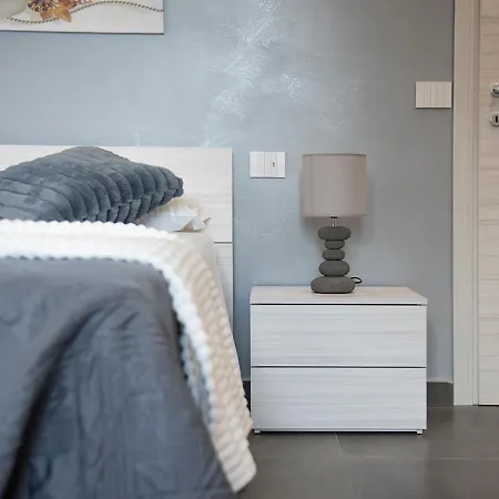 La Rosa Dell'etna - *